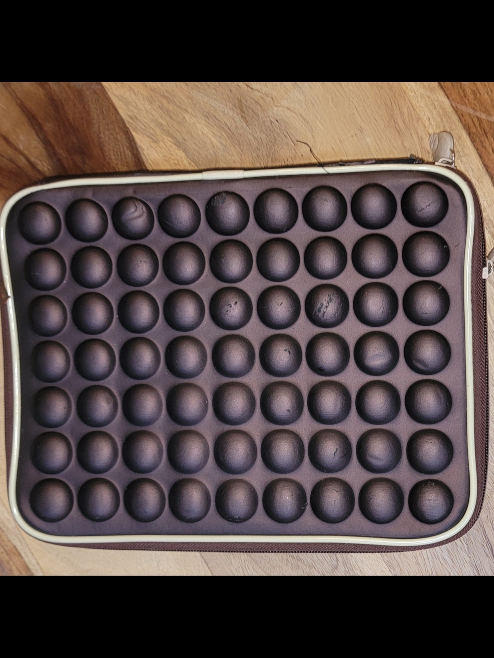 Source Unknown Brown Bubble Padded Laptop Sleeve